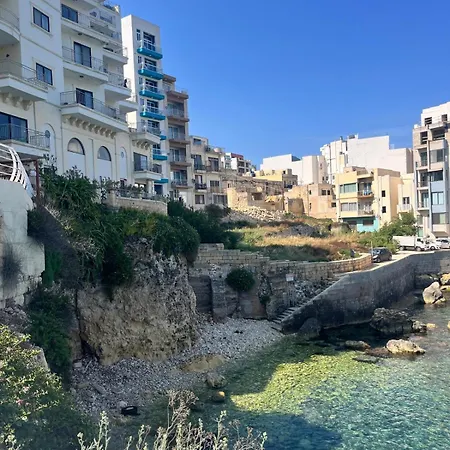 Seaview Penthouse With Hidden Apartment *