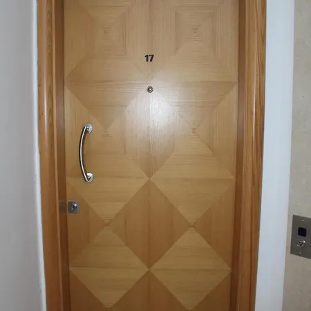 Seaview Penthouse With Hidden 아파트 *